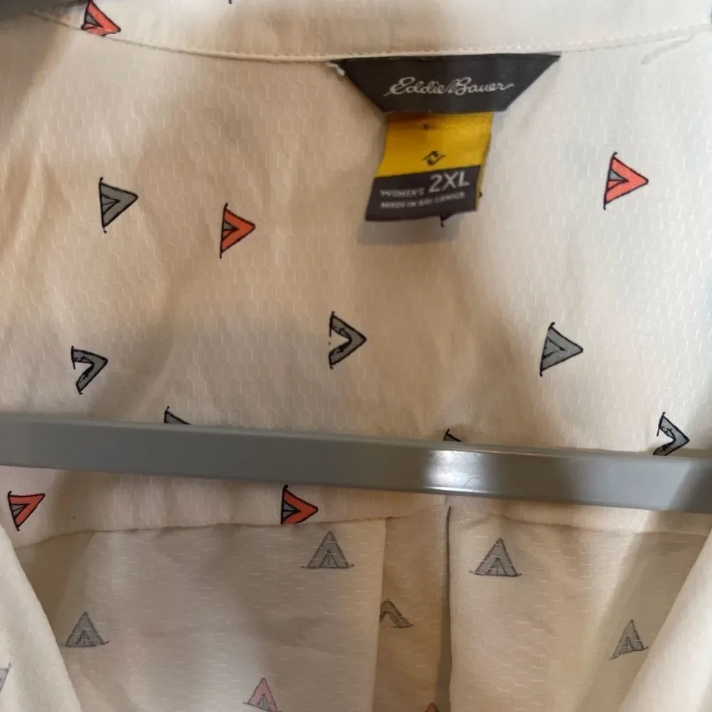 Eddie Bauer tent‎ print button up